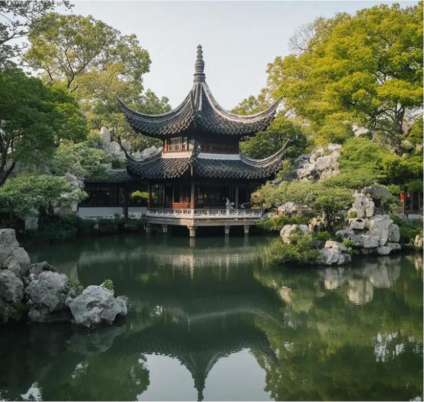 重庆凌雪餐饮有限公司